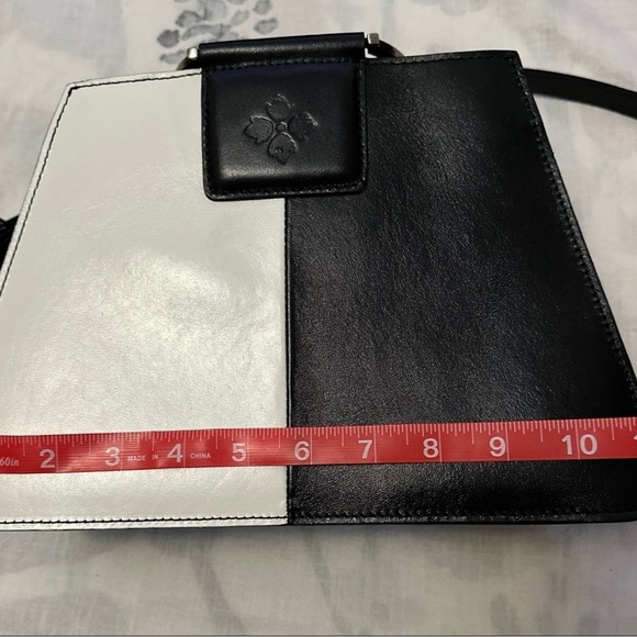 Patricia Nash Leonie - Picture 7 of 8